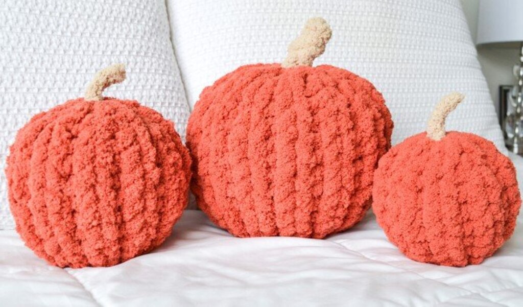 Hand Knitting Chunky Pumpkin Pillow Oct. 24th 6:30p - 8:30p