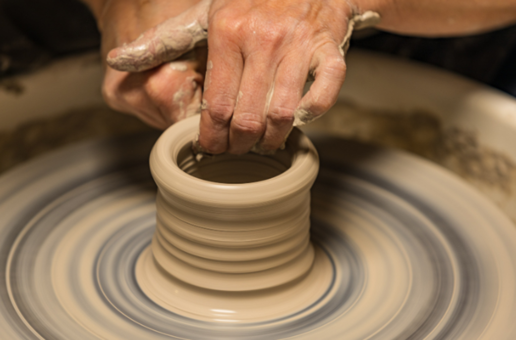 Pottery Date Night January 17th 6:30pm-8:30pm